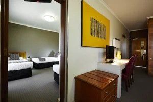 Sovereign Park Motor Inn - Holiday Find 2