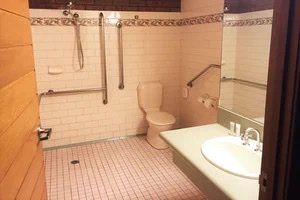 Sovereign Park Motor Inn - Holiday Find 17