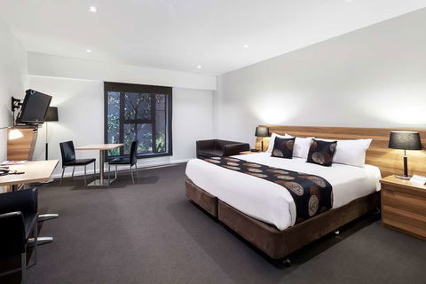 Best Western Plus Ballarat Suites - Holiday Find 6