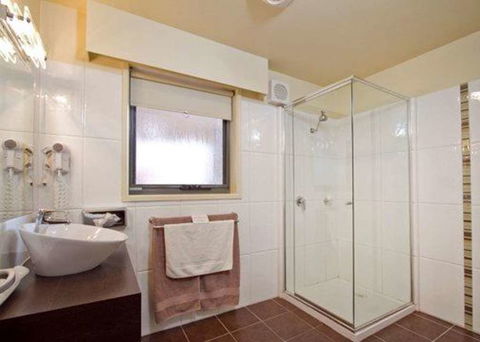 Comfort Inn & Suites City Views - Holiday Find 5