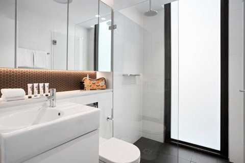 Quest North Sydney - Holiday Find 5