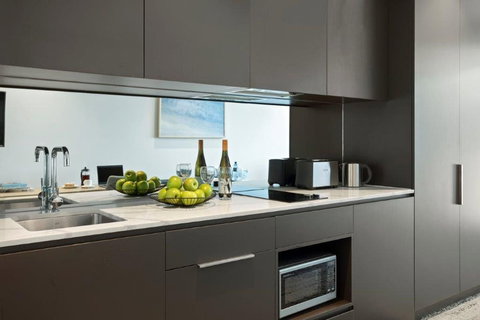 Quest North Sydney - Holiday Find 13