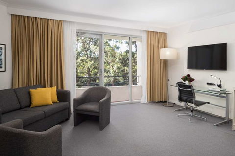 Rydges Bankstown - Holiday Find 17