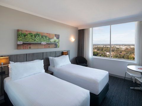 Mercure Sydney Bankstown - Holiday Find 4