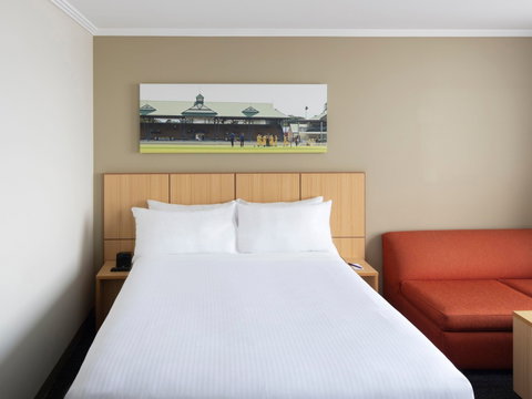 Mercure Sydney Bankstown - Holiday Find 9