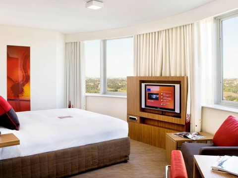 Novotel Sydney Olympic Park - Holiday Find 5