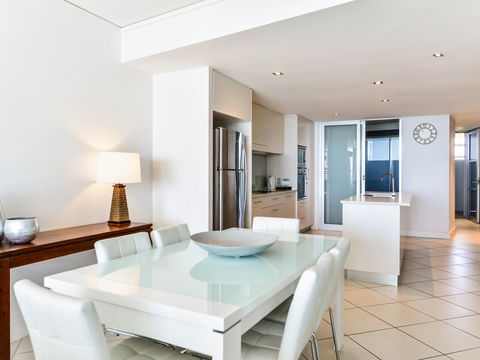 Grand Mercure Apartments Bargara - Holiday Find 3