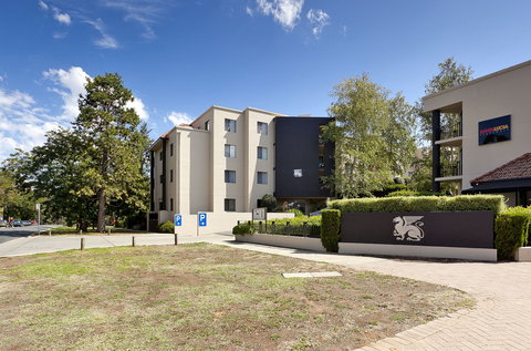 Astra Apartments The Griffin - Holiday Find 3