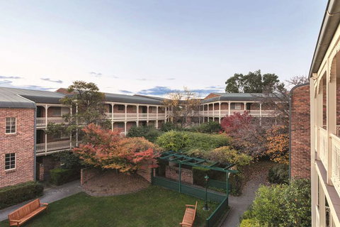 Adina Serviced Apts Canberra Kingston - Holiday Find 3