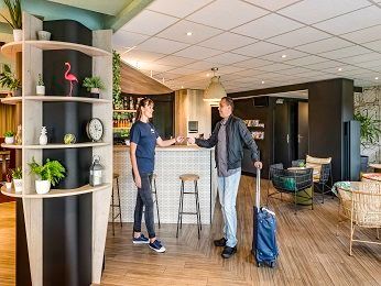 Ibis Styles Canberra - Holiday Find 15