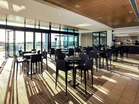 Mercure Portsea - Holiday Find 9