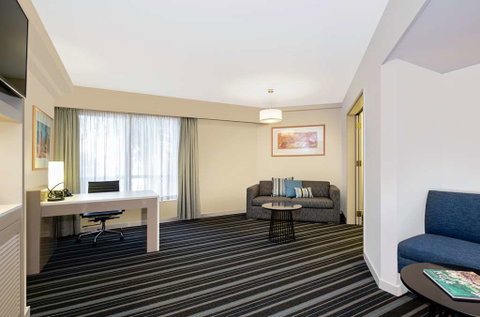 DoubleTree by Hilton Esplanade Darwin - Holiday Find 5