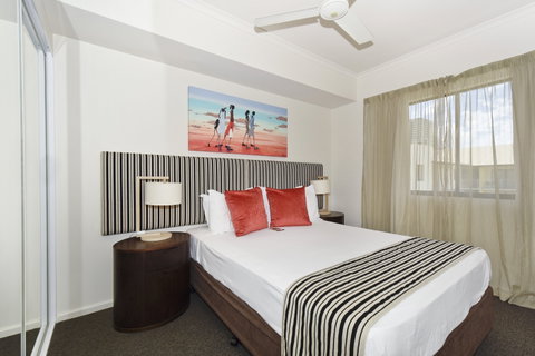 Metro Advance Apartments & Hotel - Holiday Find 3