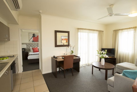 Metro Advance Apartments & Hotel - Holiday Find 11