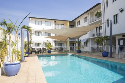 Metro Advance Apartments & Hotel - Holiday Find 13