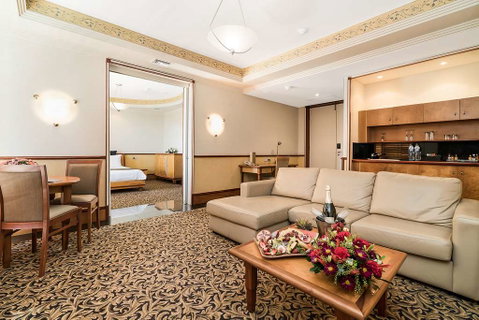 Mindil Beach Resort Casino - Holiday Find 3