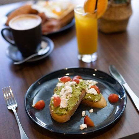 H on Mitchell Apartment Hotel - Holiday Find 8