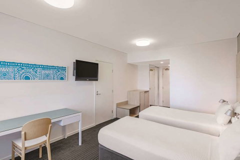 Vibe Hotel Darwin Waterfront - Holiday Find 9