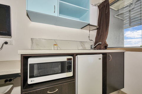 Vitina Studio Motel - Holiday Find 10