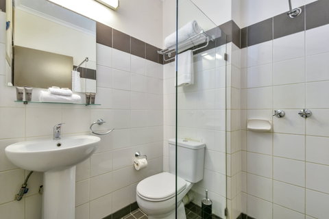 Vitina Studio Motel - Holiday Find 11