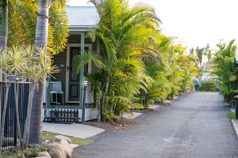 Barney Beach Accommodation Centre - Holiday Find 0