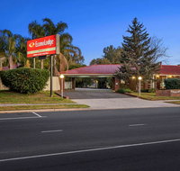 Econo Lodge Border Gateway Wodonga - Holiday Find