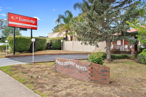 Econo Lodge Border Gateway Wodonga - Holiday Find 1