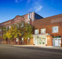 Quest Albury on Townsend - Holiday Find