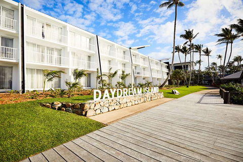 Daydream Island Resort - Holiday Find 1