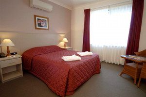 Warners At The Bay Motel - Holiday Find 2