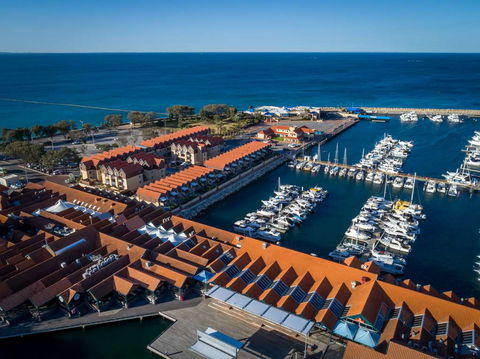 Hillarys Harbour Resort Apartments - Holiday Find 0
