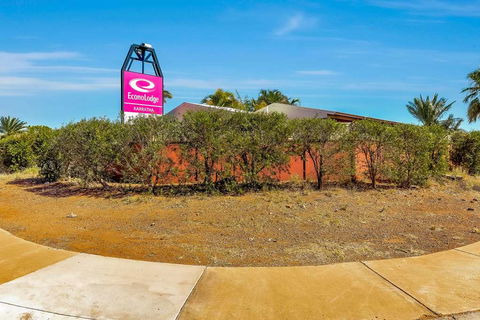 Econo Lodge Karratha - Holiday Find 0