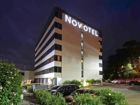 Novotel Sydney Rooty Hill - Holiday Find 0