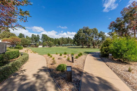 Club Wyndham Seven Mile Beach-Trademark - Holiday Find 1