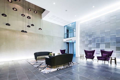 Avenue Hotel Canberra - Holiday Find 1