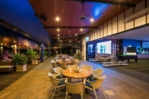 Kawana Waters Hotel By NightCap - Holiday Find 0