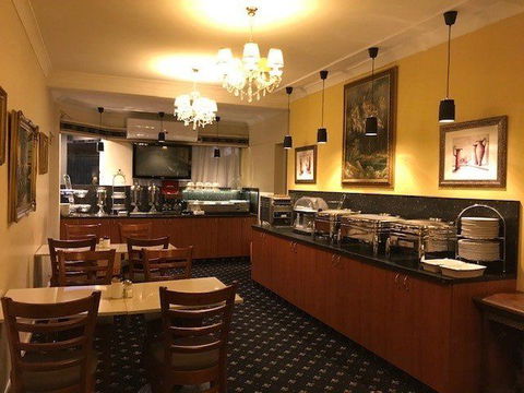 Albury Georgian - Holiday Find 1