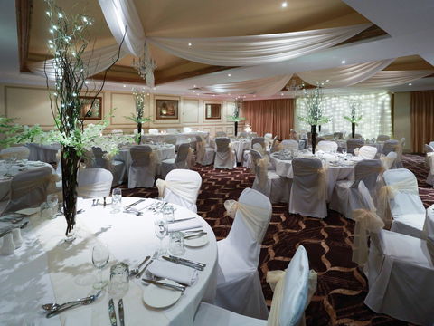 Grand Mercure The Hills Lodge - Holiday Find 6