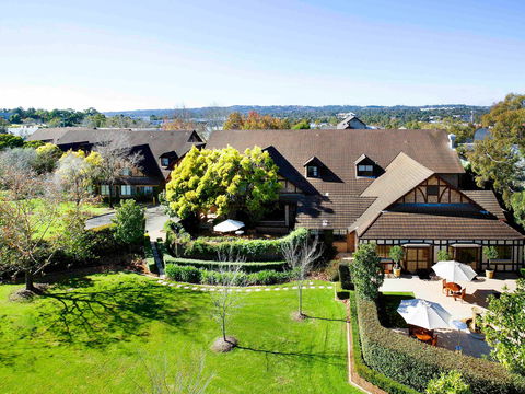 Grand Mercure The Hills Lodge - Holiday Find 7