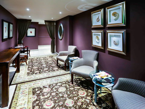 Grand Mercure The Hills Lodge - Holiday Find 13