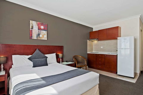 Comfort Inn Dandenong - Holiday Find 4