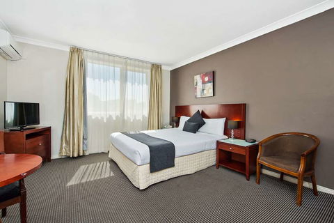Comfort Inn Dandenong - Holiday Find 5
