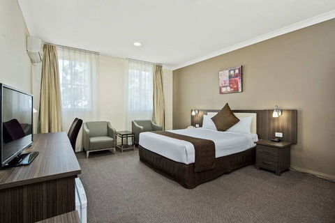 Comfort Inn Dandenong - Holiday Find 8