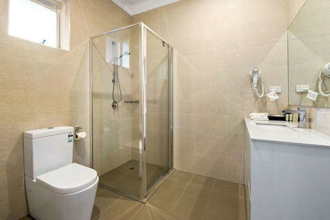 Comfort Inn Dandenong - Holiday Find 11