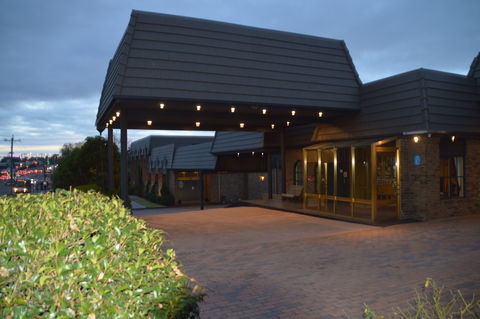 Rowville International Hotel - Holiday Find 1
