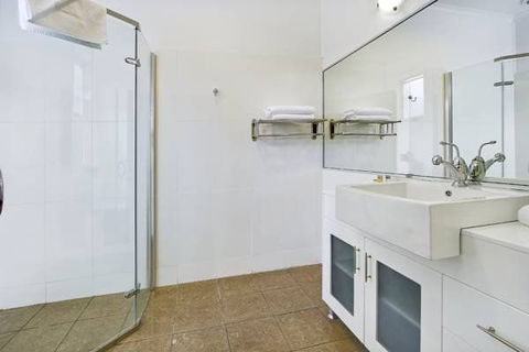 Rowville International Hotel - Holiday Find 3
