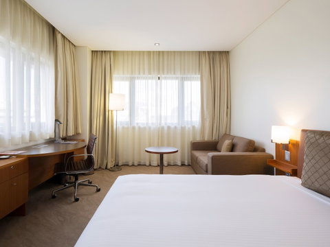 Novotel Canberra - Holiday Find 4