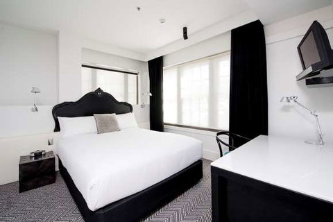 Peppers Gallery Hotel, Canberra - Holiday Find 4