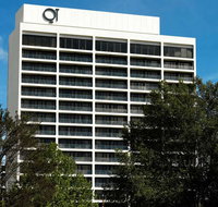 QT Canberra - Holiday Find