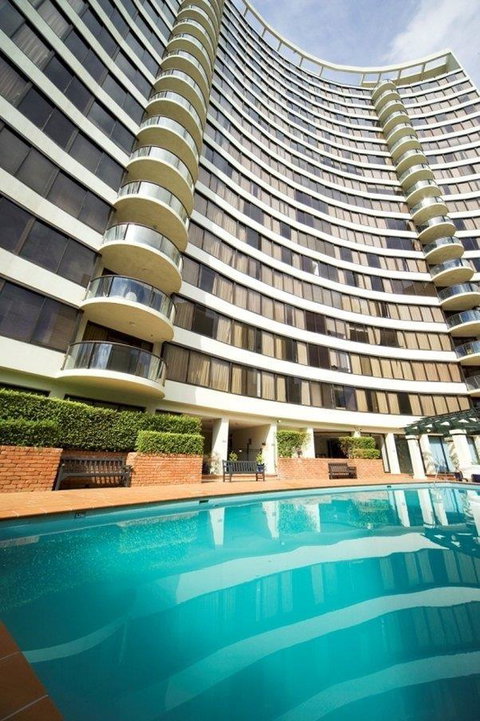 BreakFree Capital Tower - Holiday Find 11
